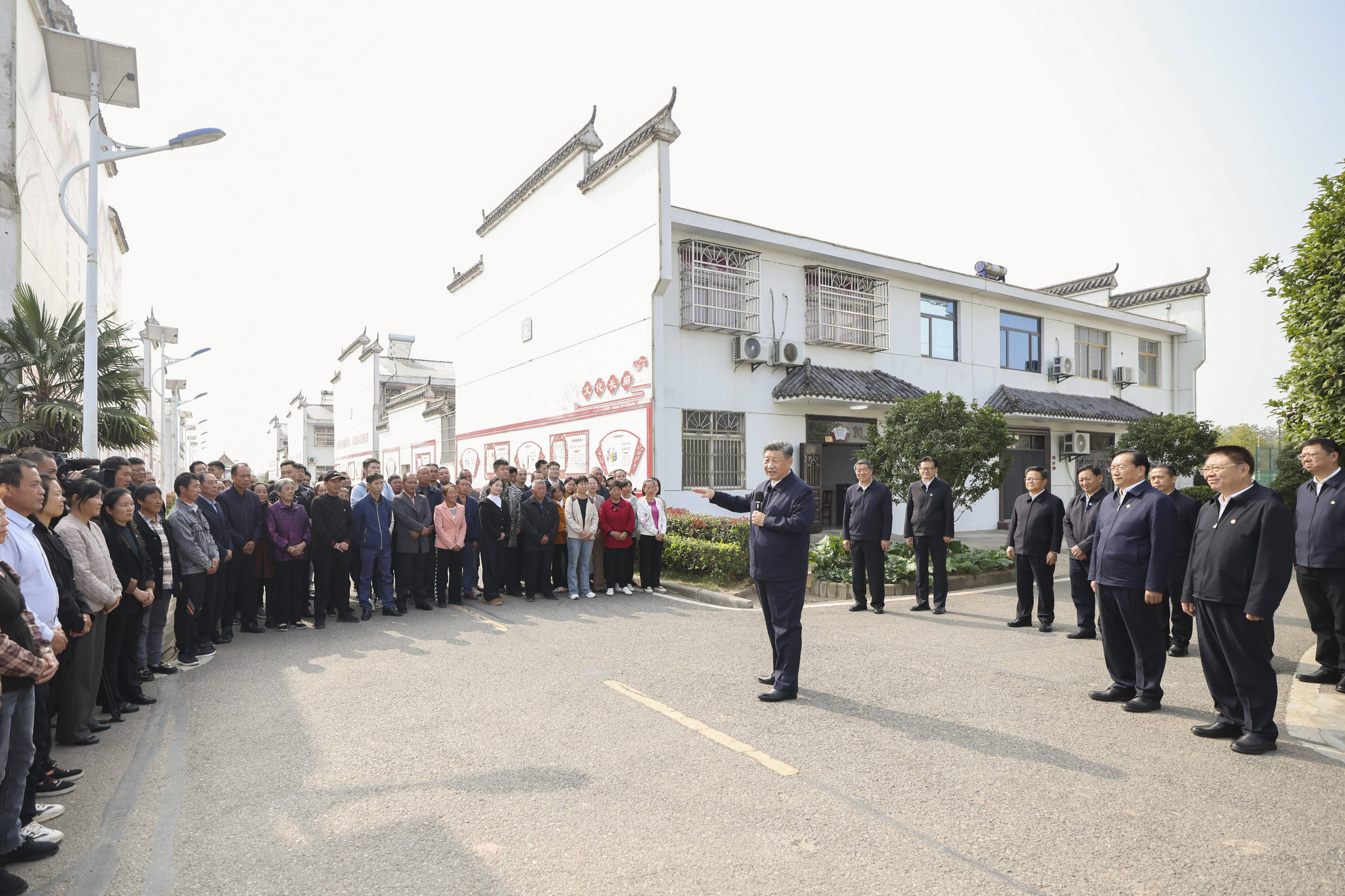 “努力创造经得起历史、实践和人民检验的业绩”——习近平在湖北考察纪实‍‍