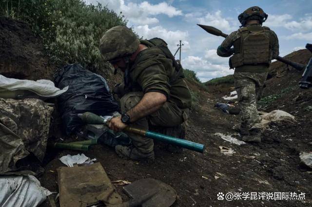 泽连斯基惹下大祸，找中国帮忙前，放低身段主动给中国“脱罪”