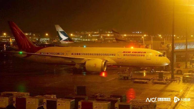 印度航空香港飞新德里航班疑出现技术问题返航！机型为787