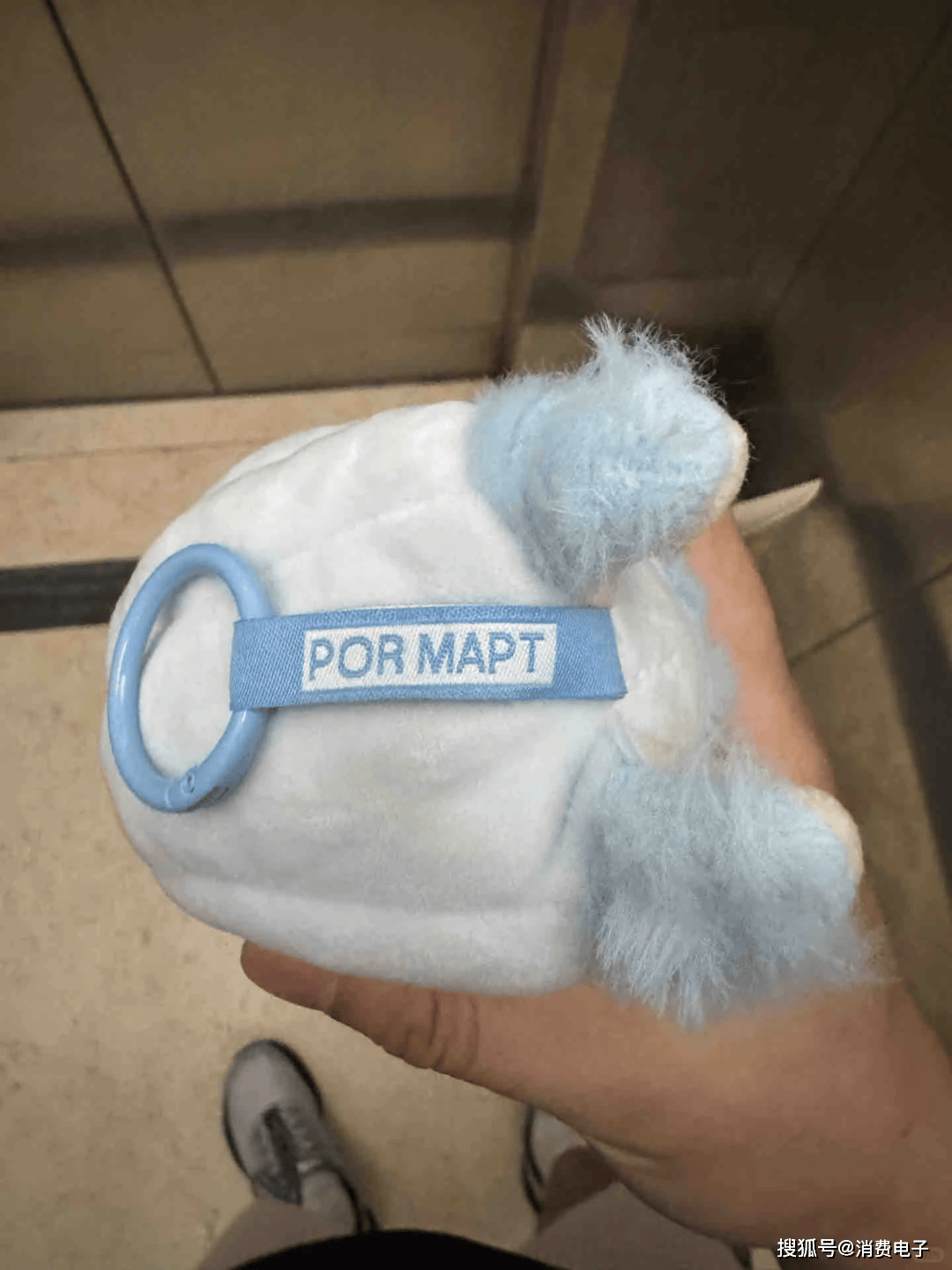 好消息！买到labubu了！坏消息，好像是bob mart的……