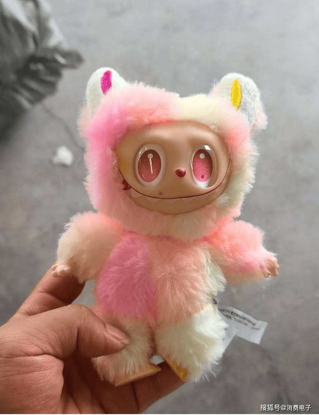 好消息！买到labubu了！坏消息，好像是bob mart的……