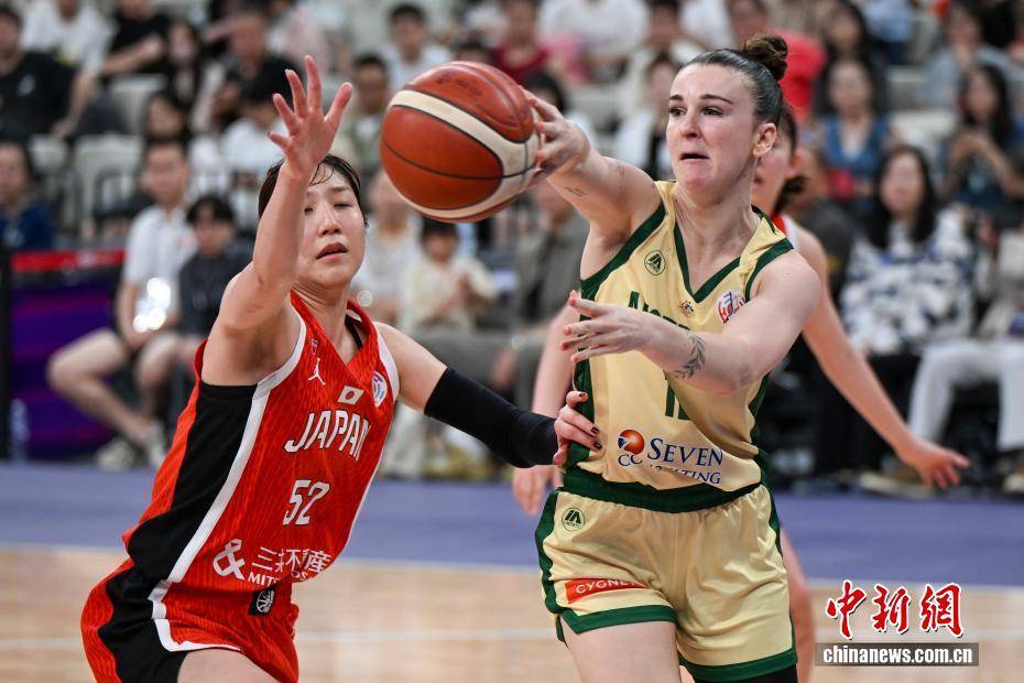 2025女篮亚洲杯：澳大利亚队战胜日本队夺冠