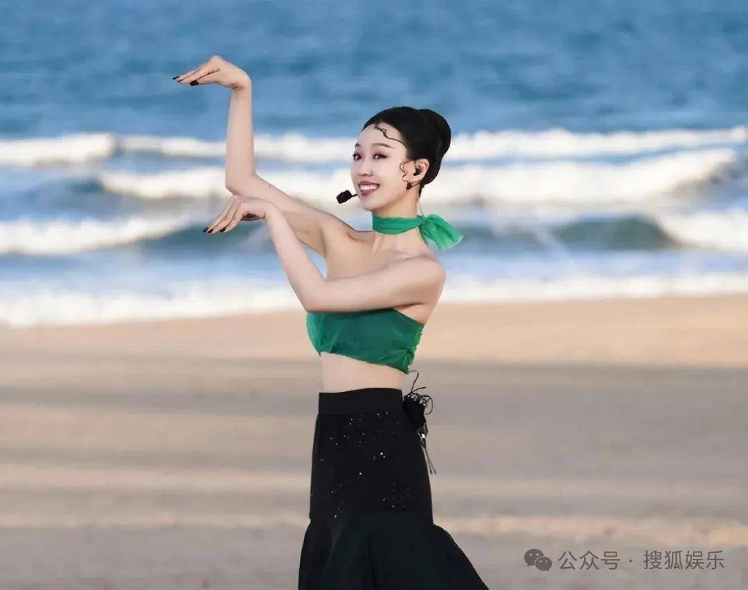 “上岸先斩意中人”的前任成了她事业的催化剂？这俩的分手真相好让人唏嘘！