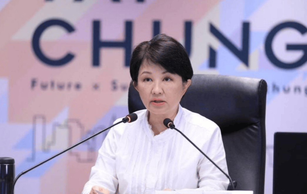 接棒国民党主席？卢秀燕正式表态，朱立伦被打脸，国民党乱战开始