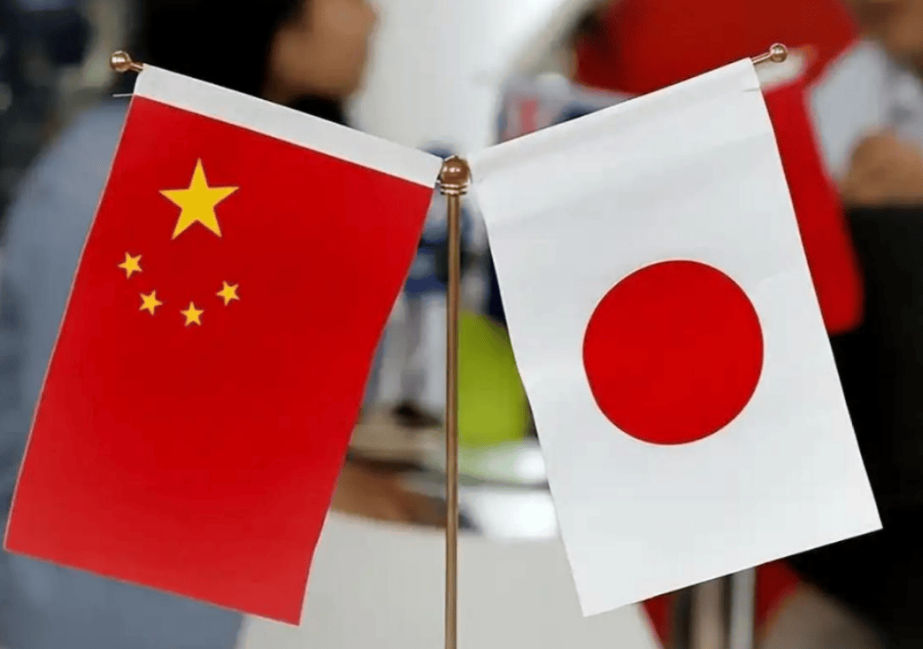 不到24小时,日本撕毁对华承诺,特朗普不敢做的事,刚上任的高市早苗做了