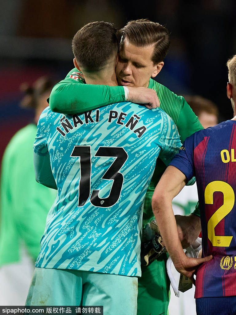 4-4！巴萨欧冠首战上演惊天逆转，两度落后两球奋起扳平