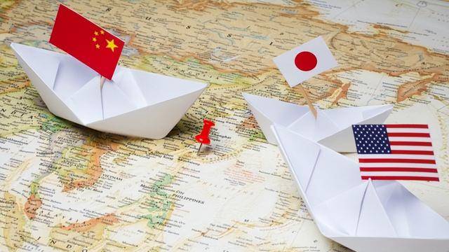金灿荣：特朗普连打两个电话，对高市可能是“灾难级消息”