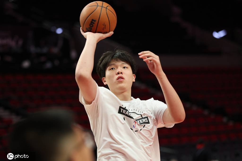 不让上场也不下放G联赛 杨瀚森被逼入最痛苦境地？