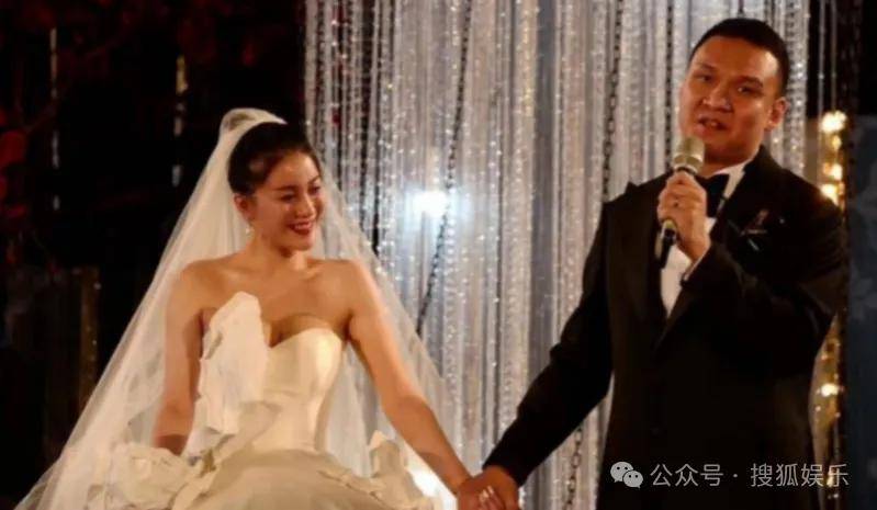 官宣与年下弟弟的新恋情！姐姐离婚后审美火速升级了？！