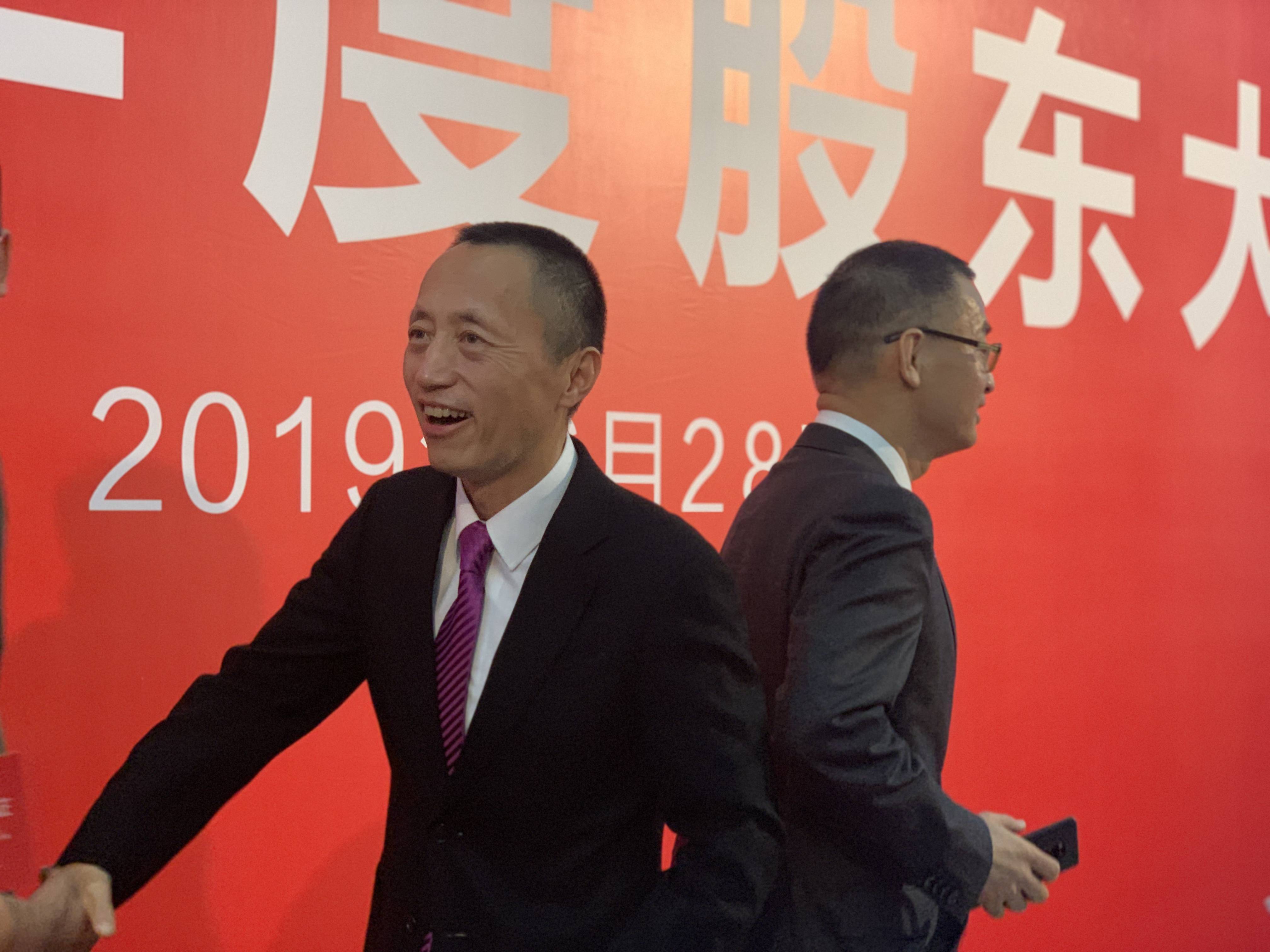 万科再无郁亮：率先喊出“活下去”的人，先行离场
