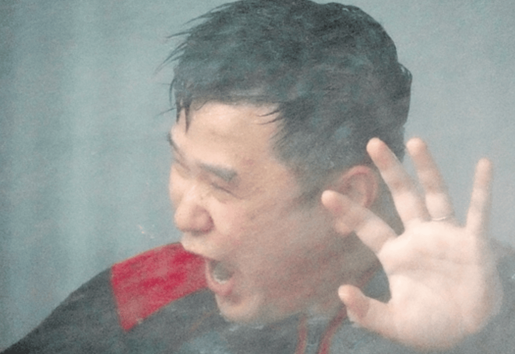 14级台风有多猛，150斤男记者体验差点哭出来：太恐怖了，一度出现溺水窒息感；超强台风“巴威”逼近浙江