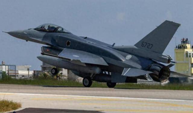 F-16刚抵台，朝鲜就立马发文警告美国：别在台湾问题上玩火！